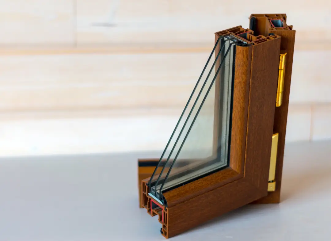 Installation de fenêtre en bois sur mesure Trèbes